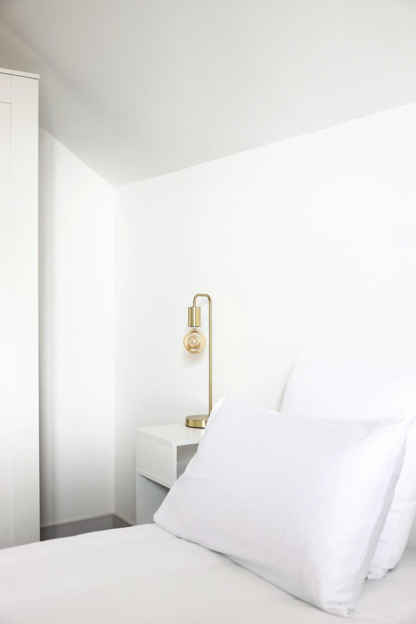 L'Equinoxe - Parking Prive - Zapart'Hotels Malesherbes Buitenkant foto