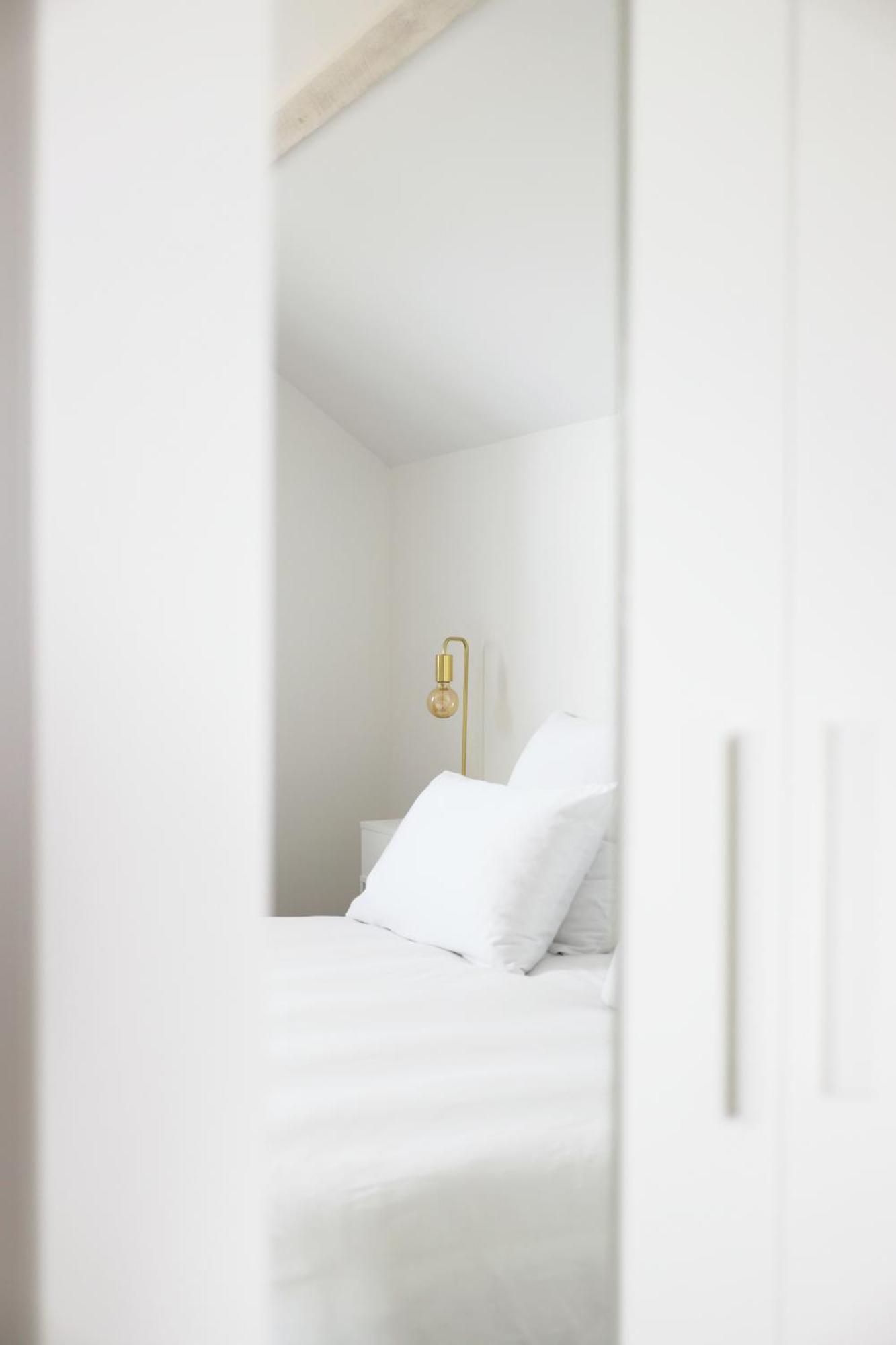L'Equinoxe - Parking Prive - Zapart'Hotels Malesherbes Buitenkant foto