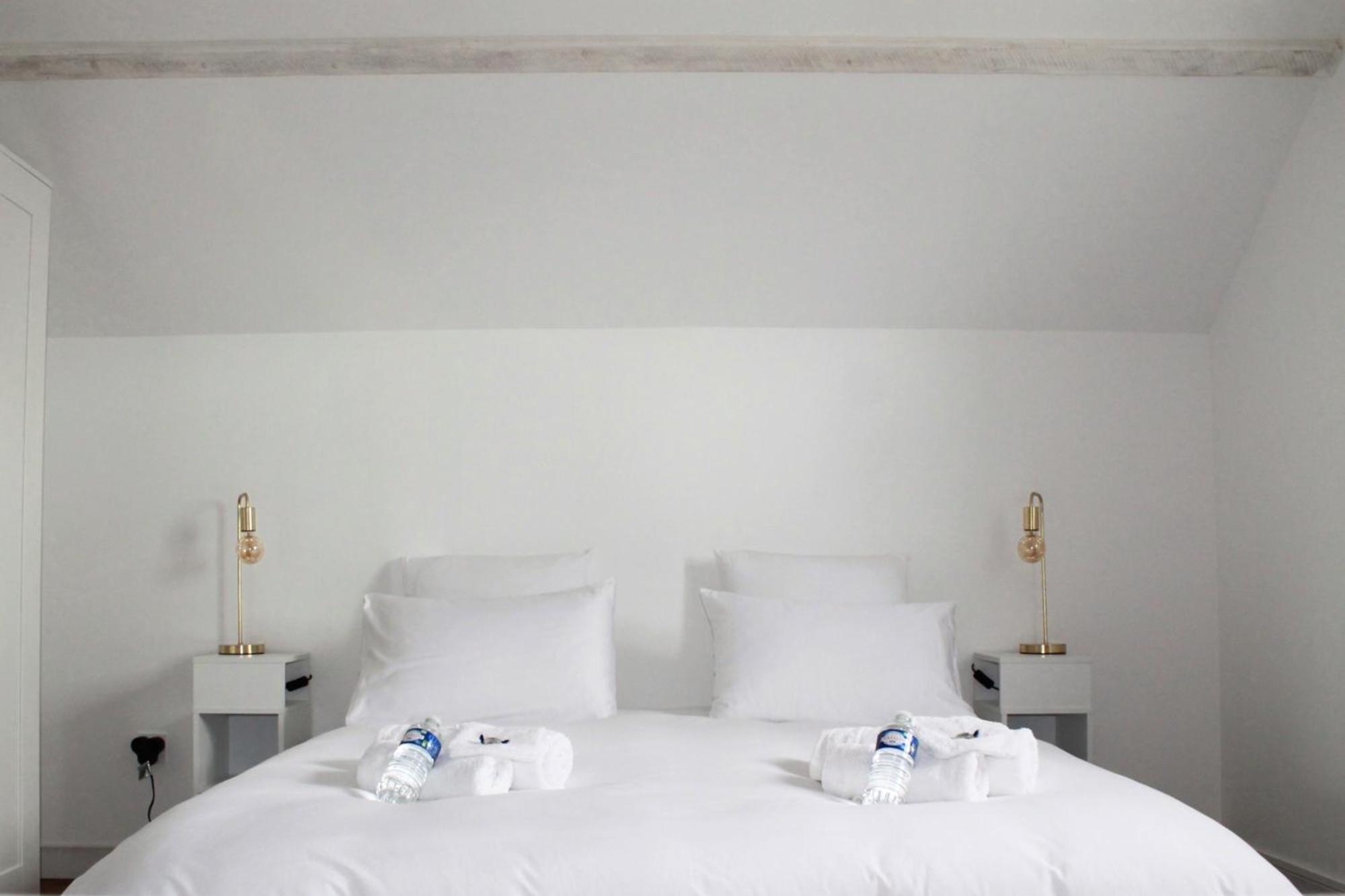 L'Equinoxe - Parking Prive - Zapart'Hotels Malesherbes Buitenkant foto