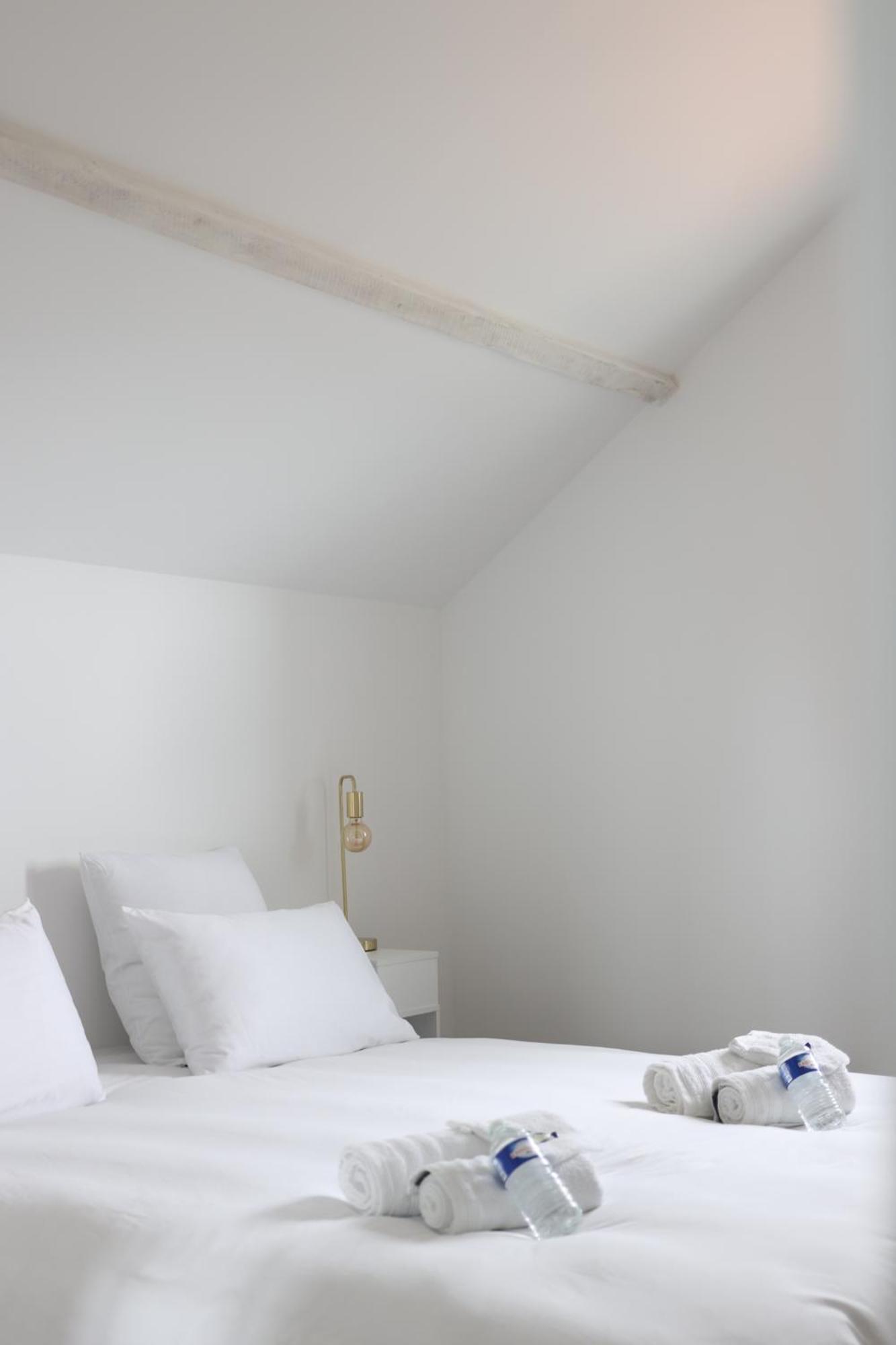 L'Equinoxe - Parking Prive - Zapart'Hotels Malesherbes Buitenkant foto