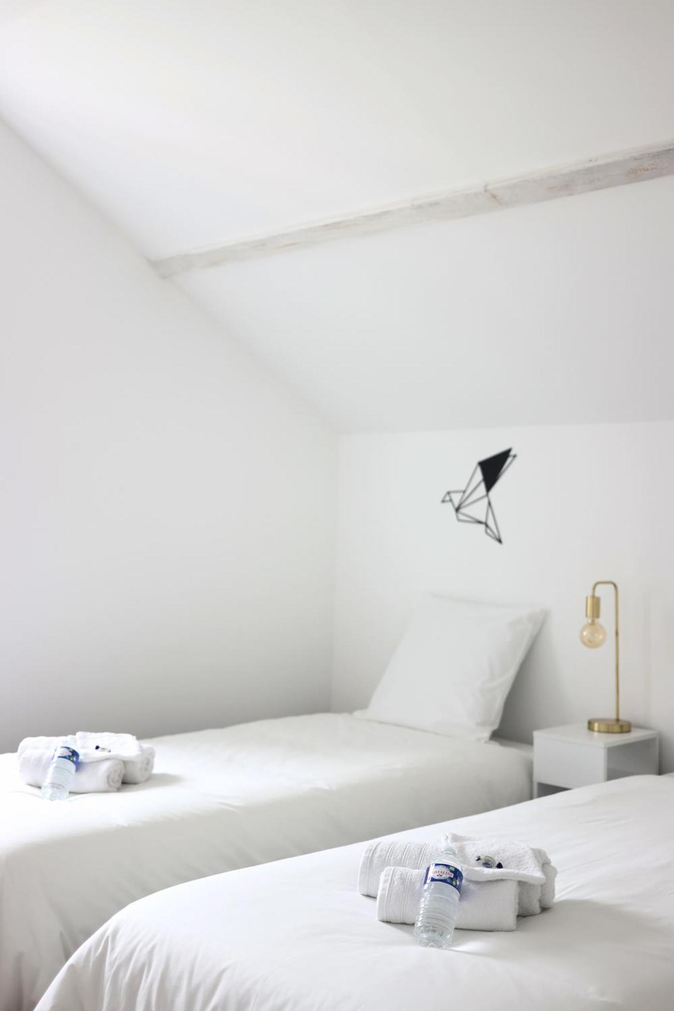 L'Equinoxe - Parking Prive - Zapart'Hotels Malesherbes Buitenkant foto